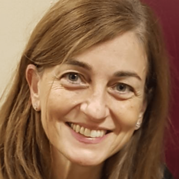 Dra. Elena Ricart