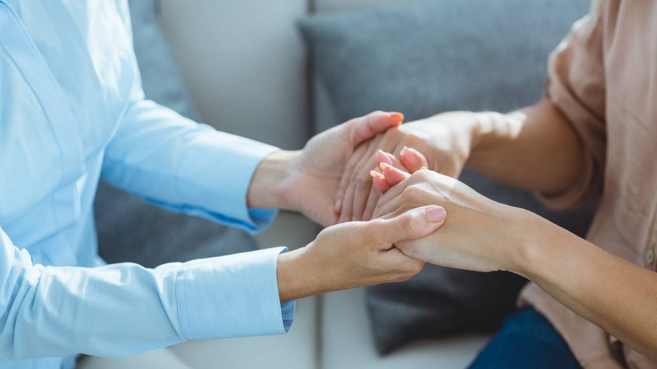 Qué hacer cuando alguien cercano está deprimido Qué hacer cuando alguien cercano está deprimido