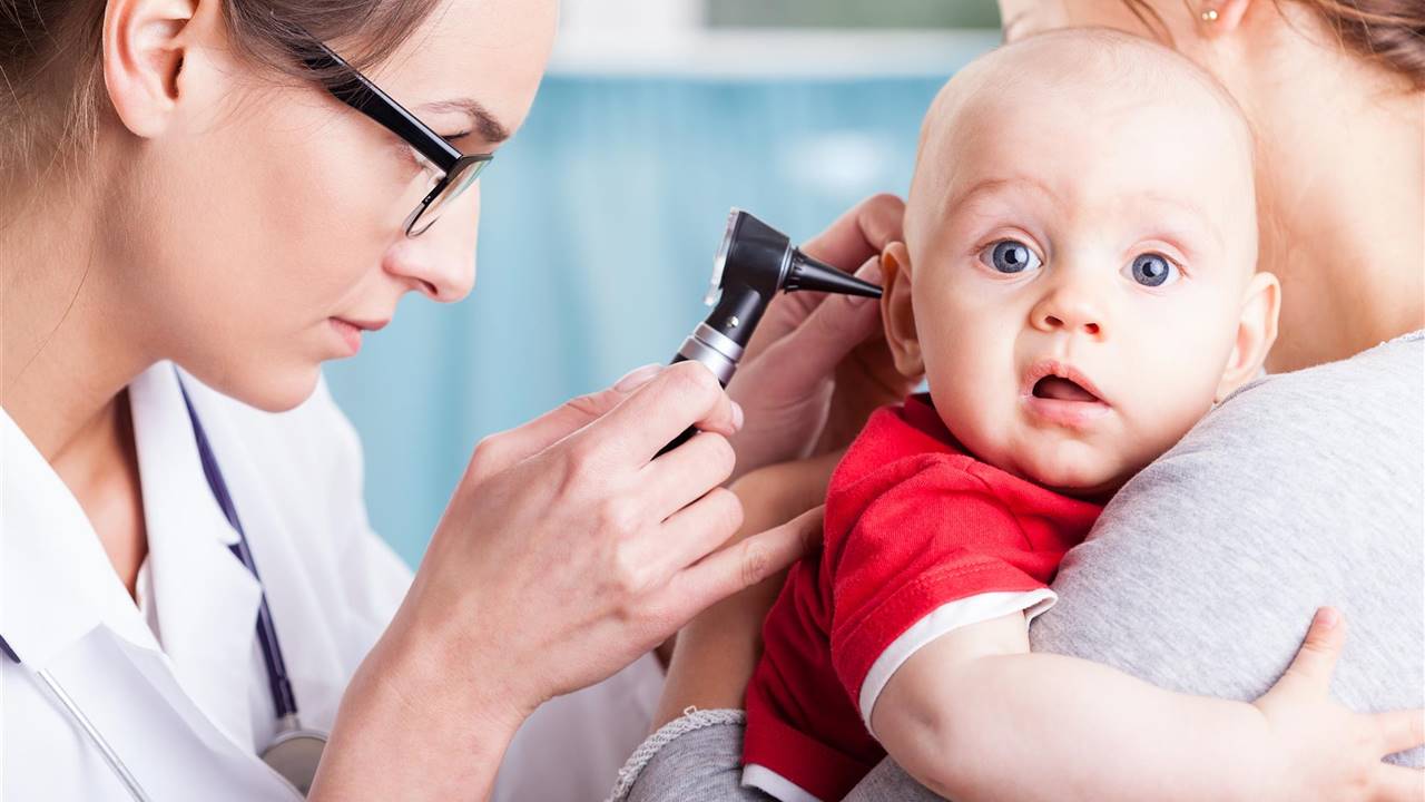 Cómo darle un medicamento a tu bebé