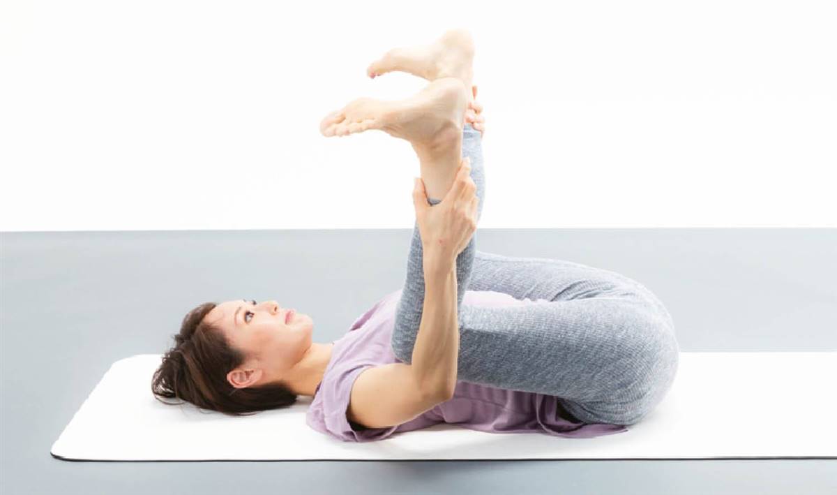 6 Posturas De Yoga Para Hacer Antes De Irte A Dormir
